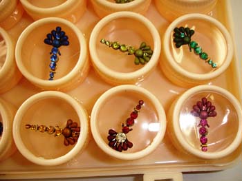 Fancy-bindi-round 04